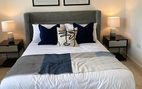 Comfortable Double Room & Single Room In Vibrant Hatfield Neighbourhood