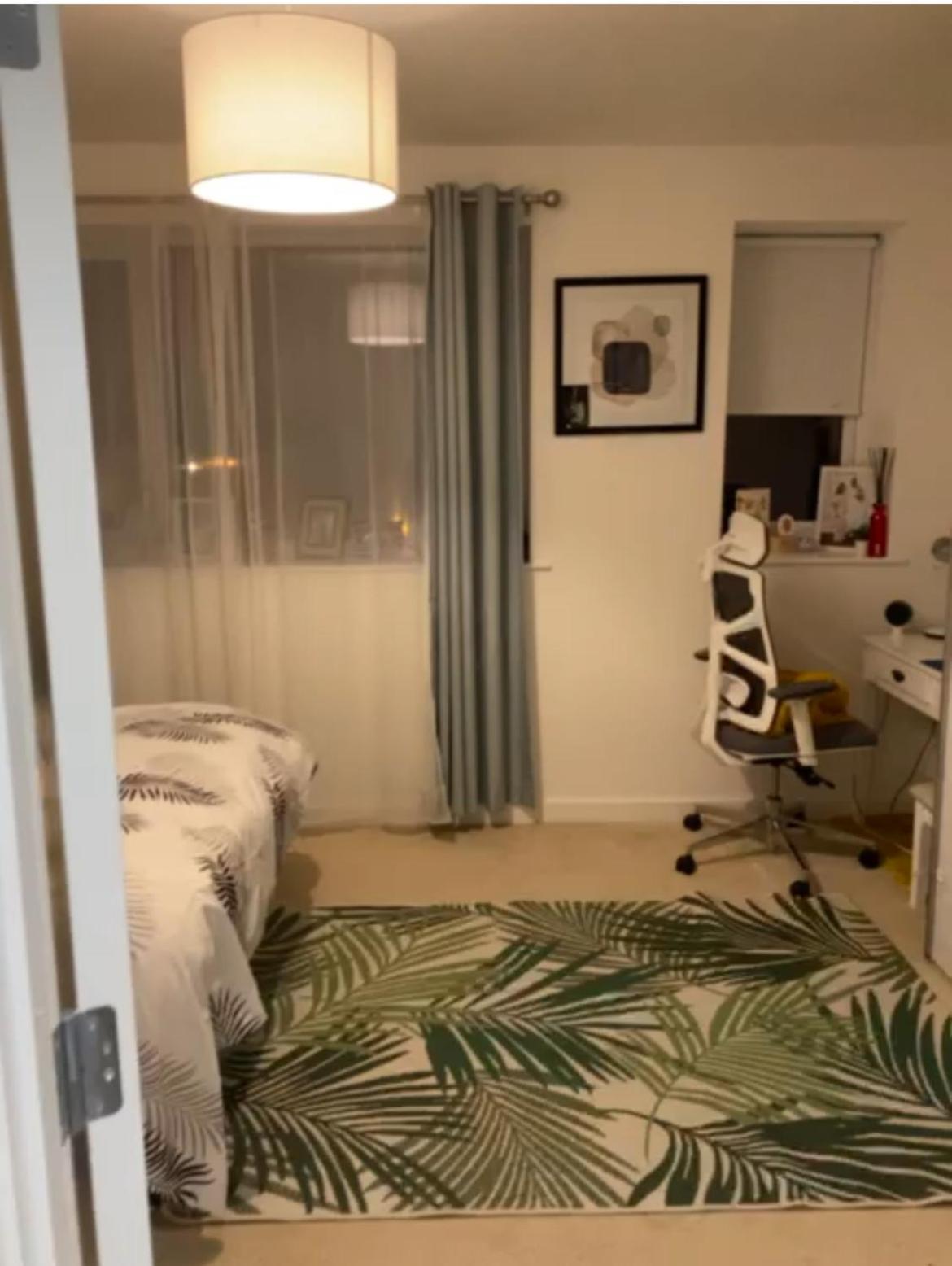 Comfortable Double Room & Single Room In Vibrant Hatfield Neighbourhood Exterior photo