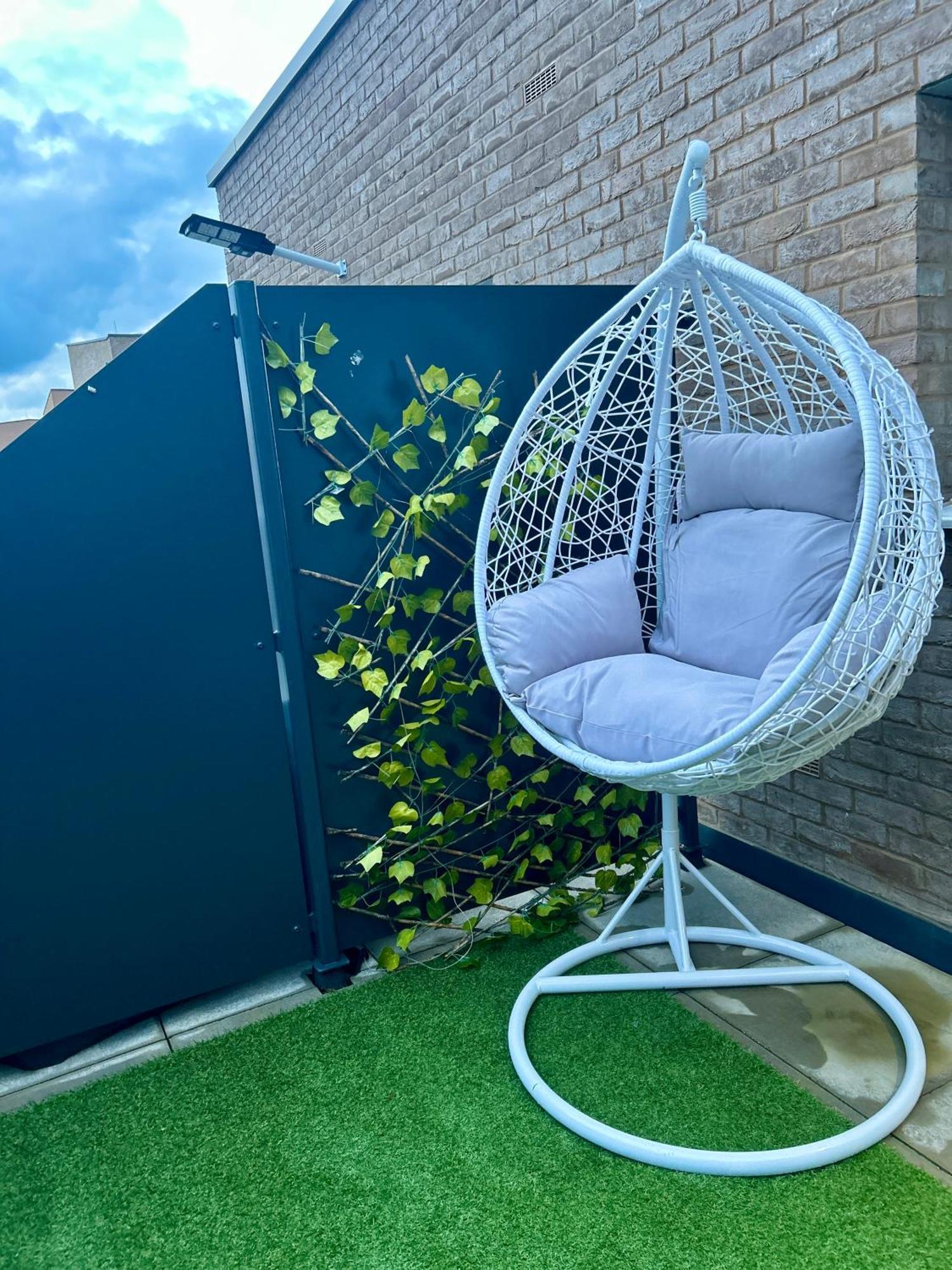 Comfortable Double Room & Single Room In Vibrant Hatfield Neighbourhood Exterior photo
